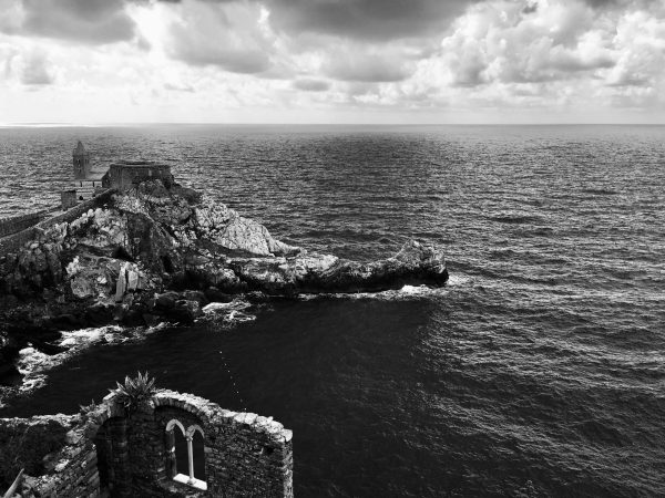 63835003-C62A-4938-9DD1-834F482D3187